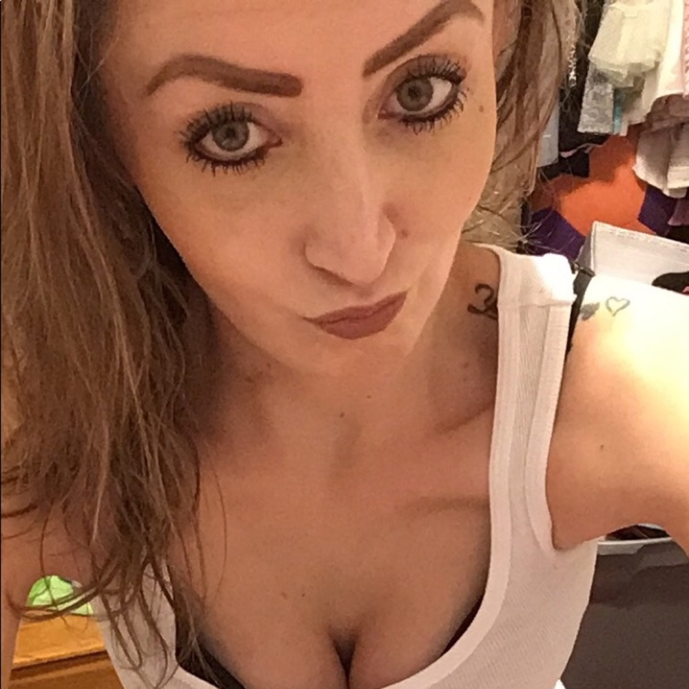 Meet your Posher, Tara